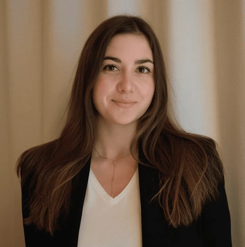 AMBRE BOUET - ASSISTANTE COMMUNICATION MARKETING